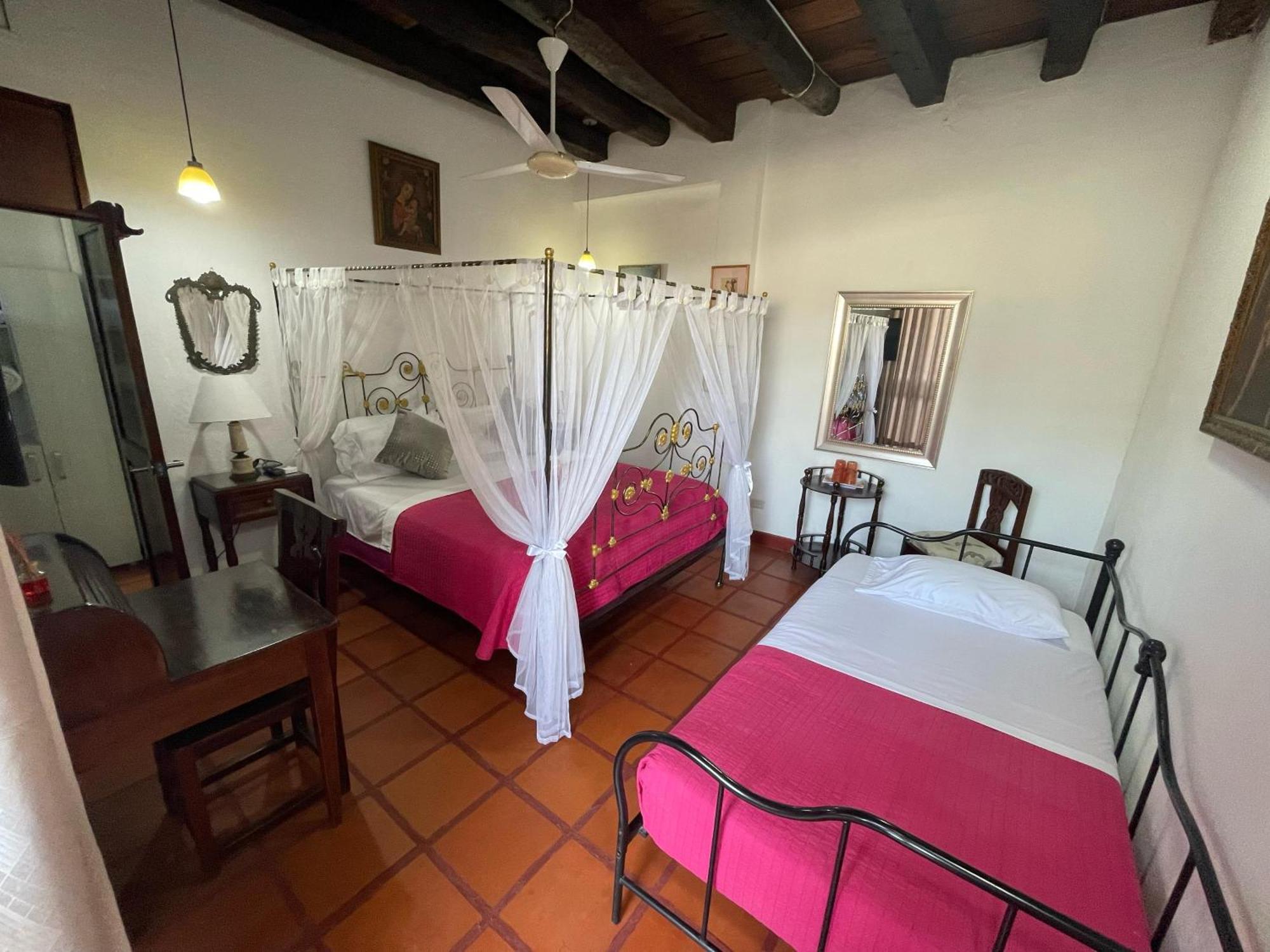 Casa Colonial Serrezuela Cartagena Екстер'єр фото