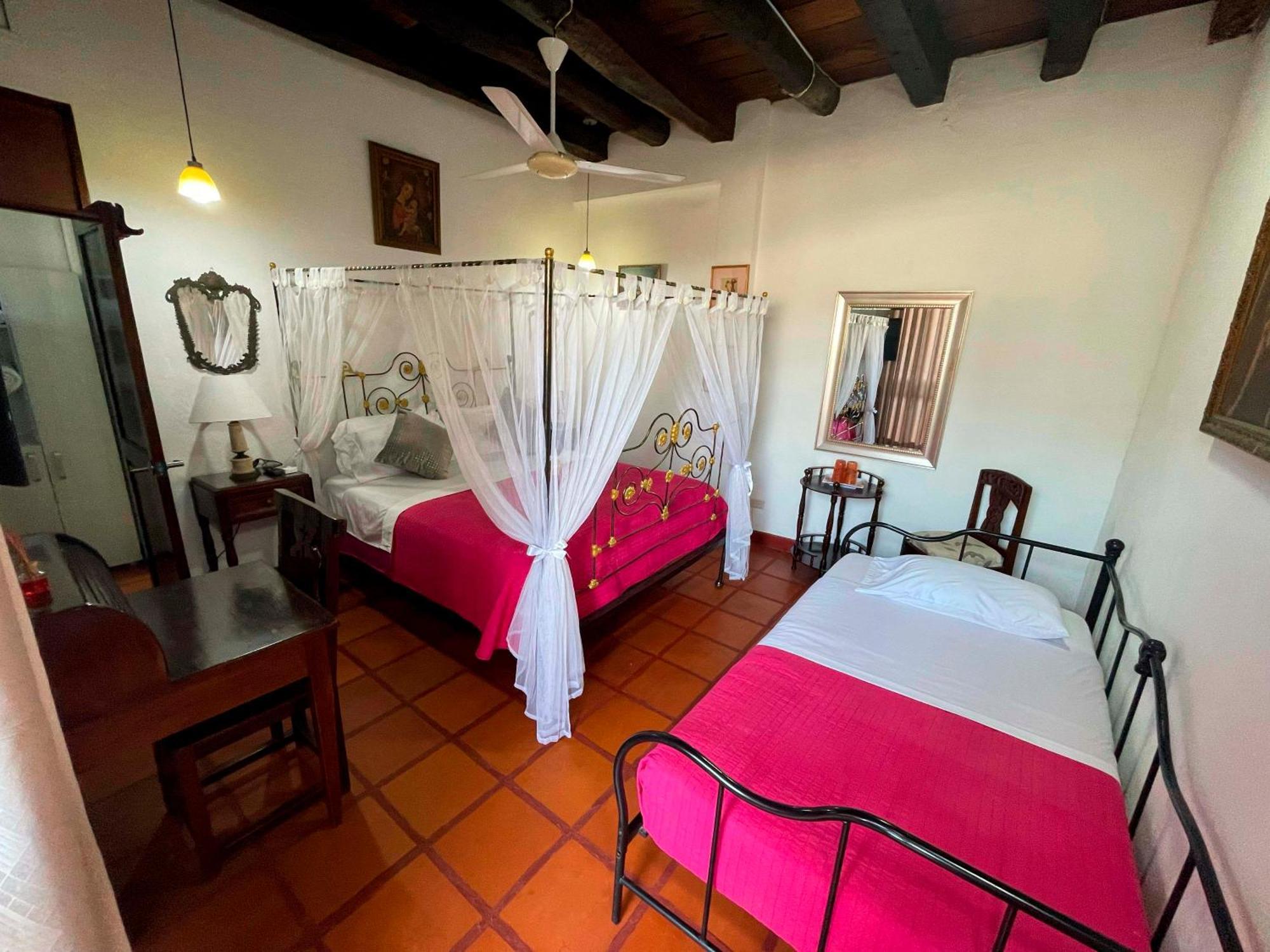 Casa Colonial Serrezuela Cartagena Екстер'єр фото