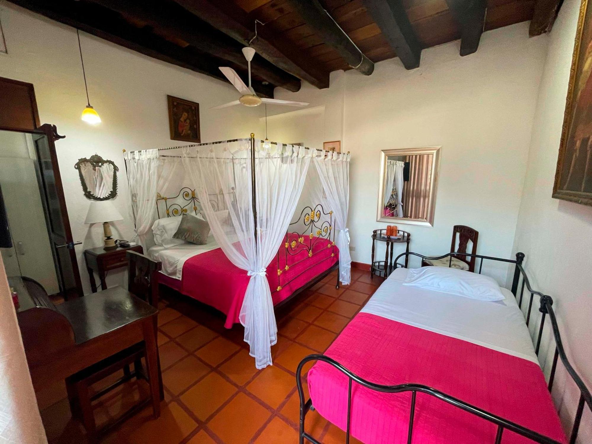 Casa Colonial Serrezuela Cartagena Екстер'єр фото