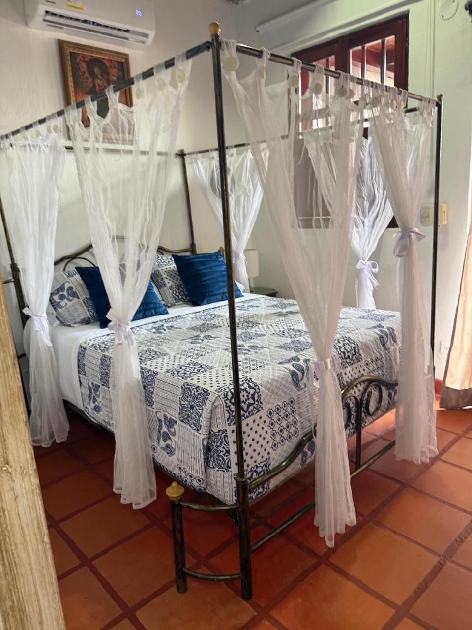 Casa Colonial Serrezuela Cartagena Екстер'єр фото
